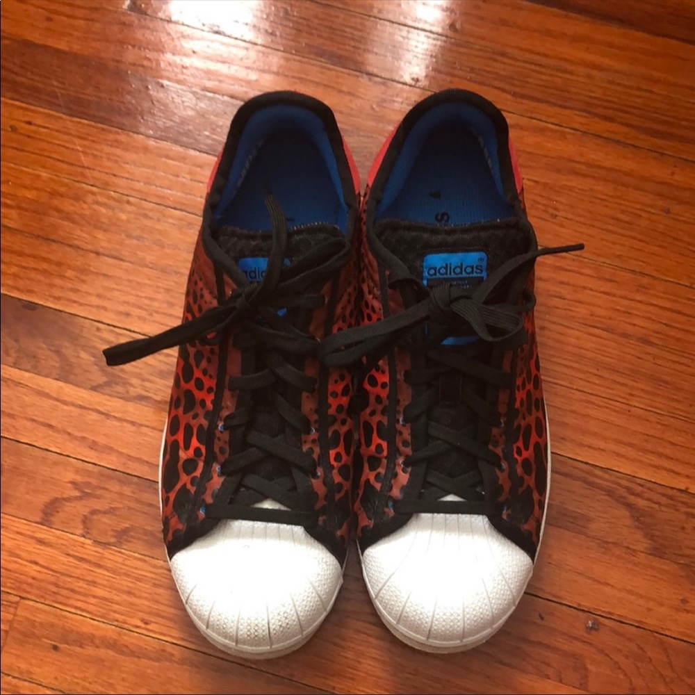 ONE OF A KIND! Adidas shell toe superstar cheetah print